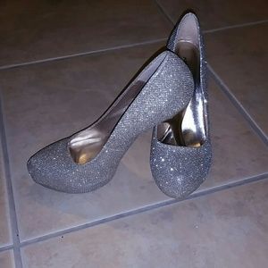 Glittery gold heels