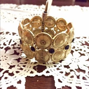 Fashionable bracelet