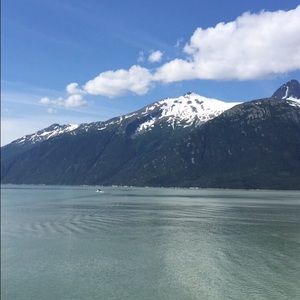 Meet your Posher, Eva