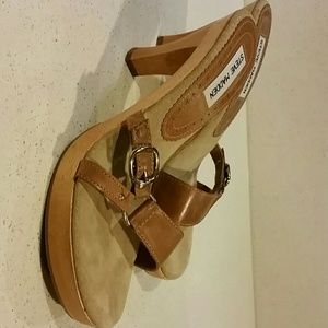 Comfy tan heel sandals