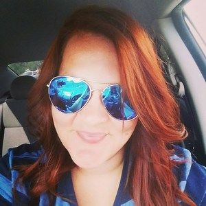 Meet your Posher, Joelle