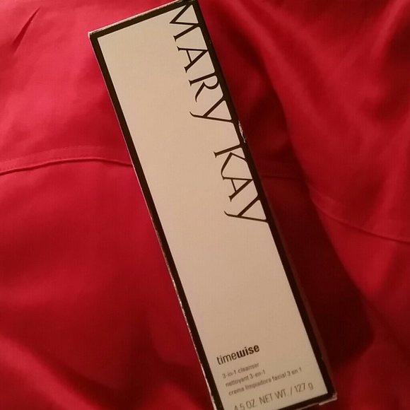 Mary Kay 3 in 1 Cleanser - Combo/Oily