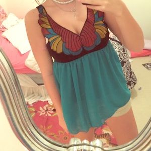 Gorgeous flowy teal top ❤️