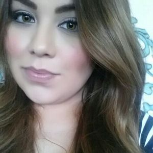 Meet your Posher, Suzie