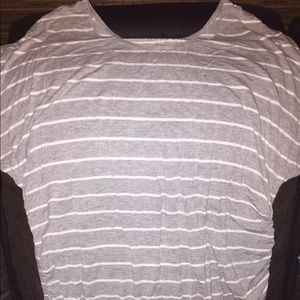 H&M Mama maternity shirt