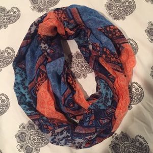 Infinity scarf