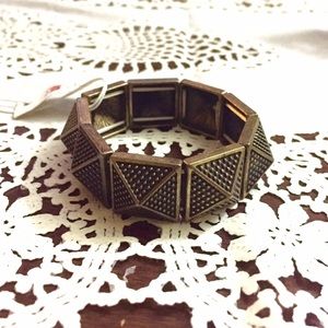 Fashionable bracelet