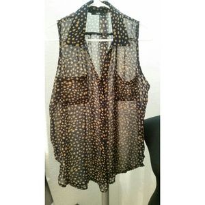 Sheer polka dotted collared blouse. M/L