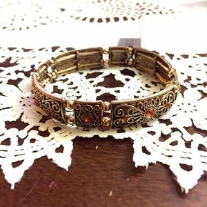 Fashionable bracelet