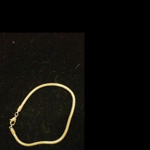 The bracelet for Pandora beads