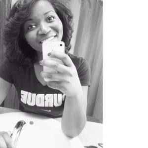 Meet your Posher, Adrienne