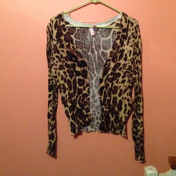 Cheetah cardigan - Picture 1 of 1