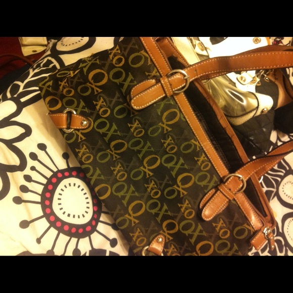 Xoxo purse