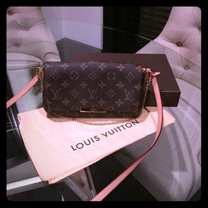 Louis Vuitton Favorite PM clutch