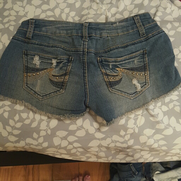Shorts - Picture 2 of 2