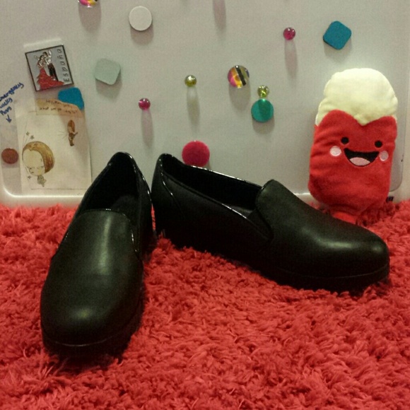 Black Platform Flats