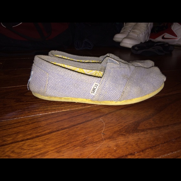 Toms