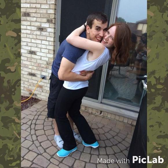 Meet your Posher, Korryn - Picture 1 of 1