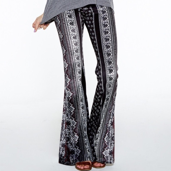 Novella Royale Pants - Novella Royale Velvet Bells - Dark Berry Paisley