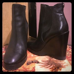 Michael kors leather black boots