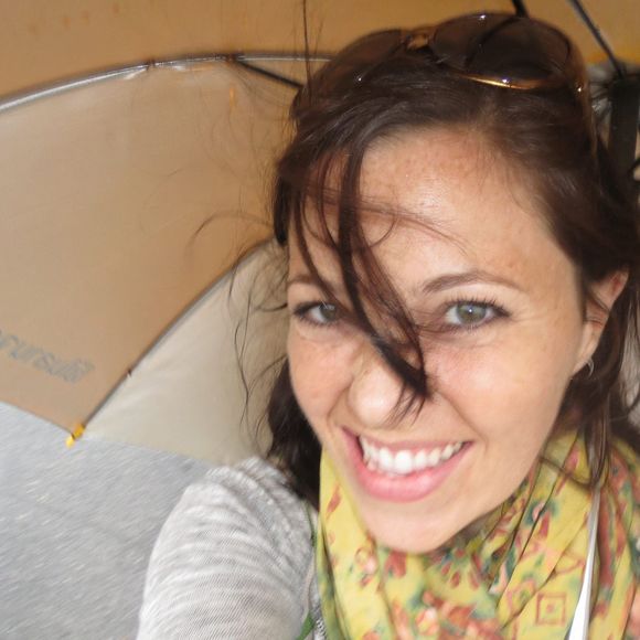 Meet your Posher, Hella - Picture 1 of 1