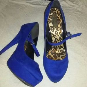 BLUE SUEDE SHOES