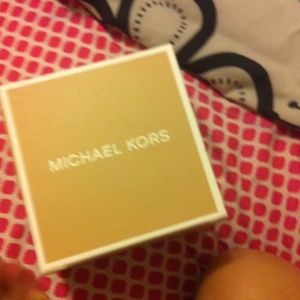 MK gift box