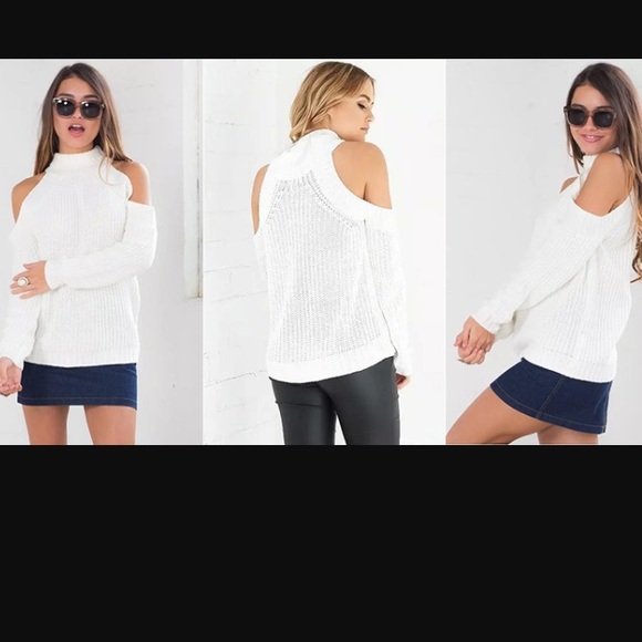 ✂️Off shoulder white Turtleneck loose knit Sweater - Picture 2 of 4