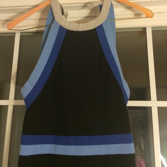 Black bodycon halter dress. 🔥HOT - Picture 2 of 4