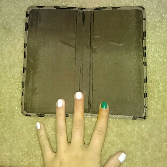 Check holder - Picture 2 of 3