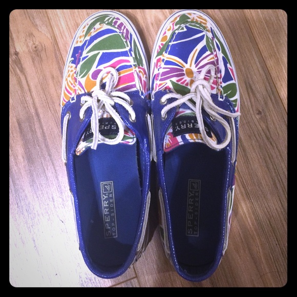 Sperry boat shoes
