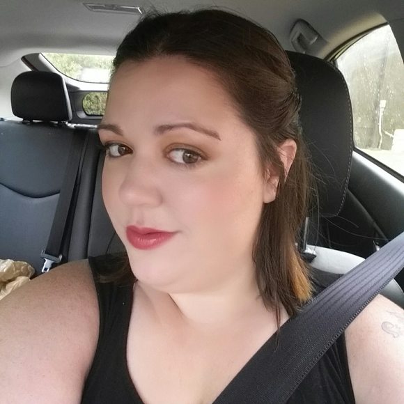 Meet your Posher, Brianna - Picture 1 of 1