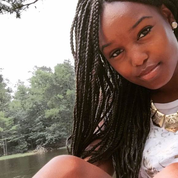 Meet your Posher, Georgeann - Picture 1 of 1