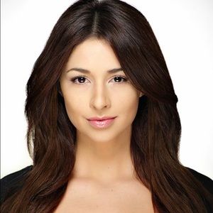 Meet your Posher, Victoria