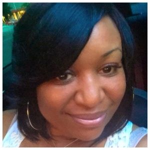 Meet your Posher, Delisa