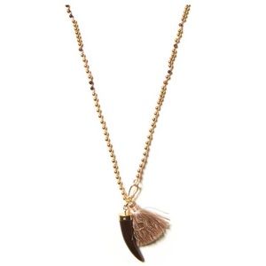 Fringe beaded necklace