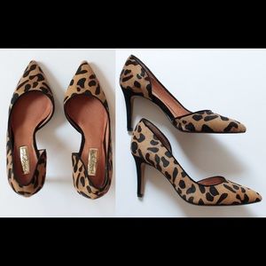 halogen leopard pumps