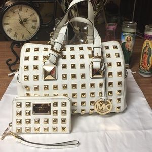 💫BNWOT MICHAEL KORS STUDDED GRAYSON💫