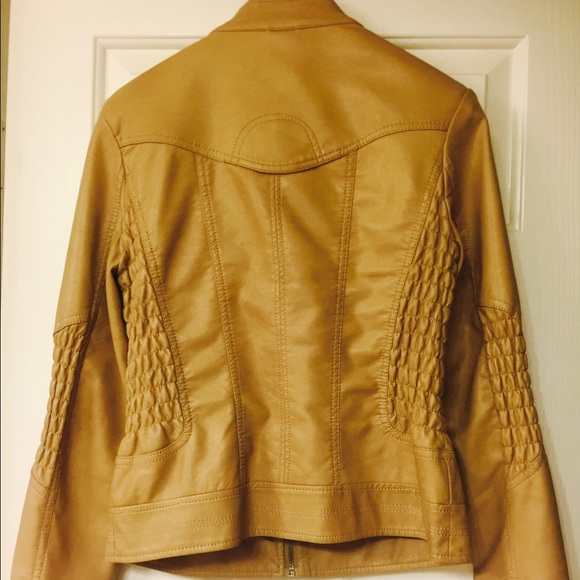 Leather jacket - Picture 2 of 2