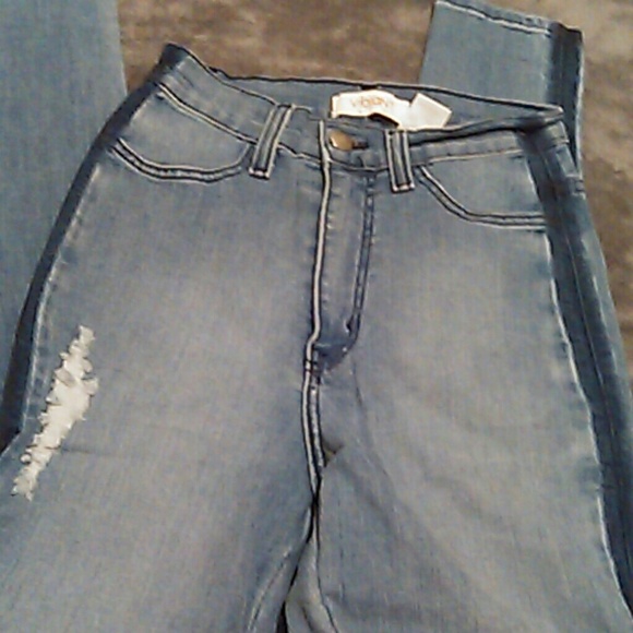 High wasted jeans