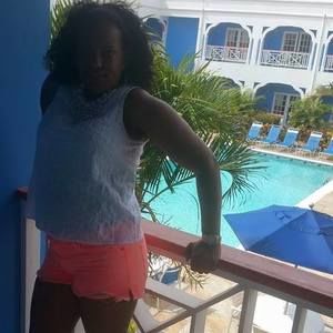 Meet your Posher, Eva