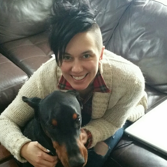 Meet your Posher, Kerri - Picture 3 of 4