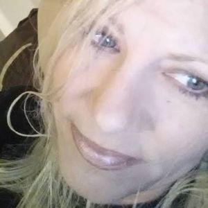 Meet your Posher, Carletta