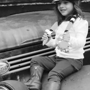 Meet your Posher, Fatima