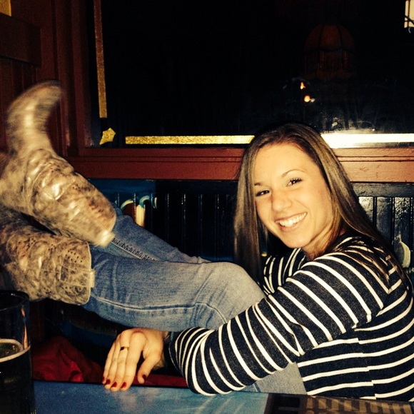 Meet your Posher, Emma