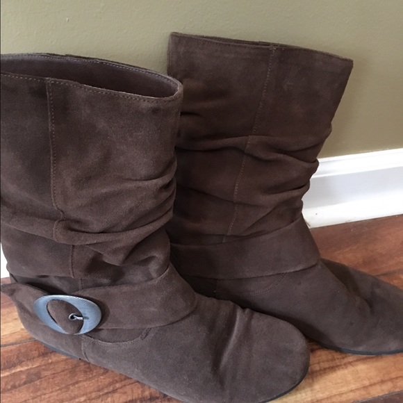 Brown Suede Size 9 Boots