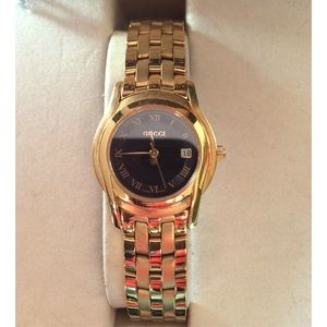 Gucci Accessories - Auth. GUCCI Gold plated Ladies Quartz Watch Gucci Accessories - Auth. GUCCI Gold plated Ladies Quartz Watch