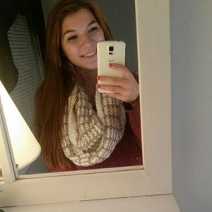 Meet your Posher, Madilyn