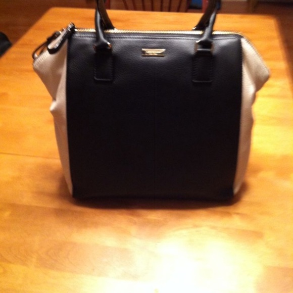 Kate spade Magnolia Park - Picture 2 of 3