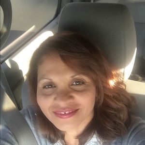 Meet your Posher, Thais